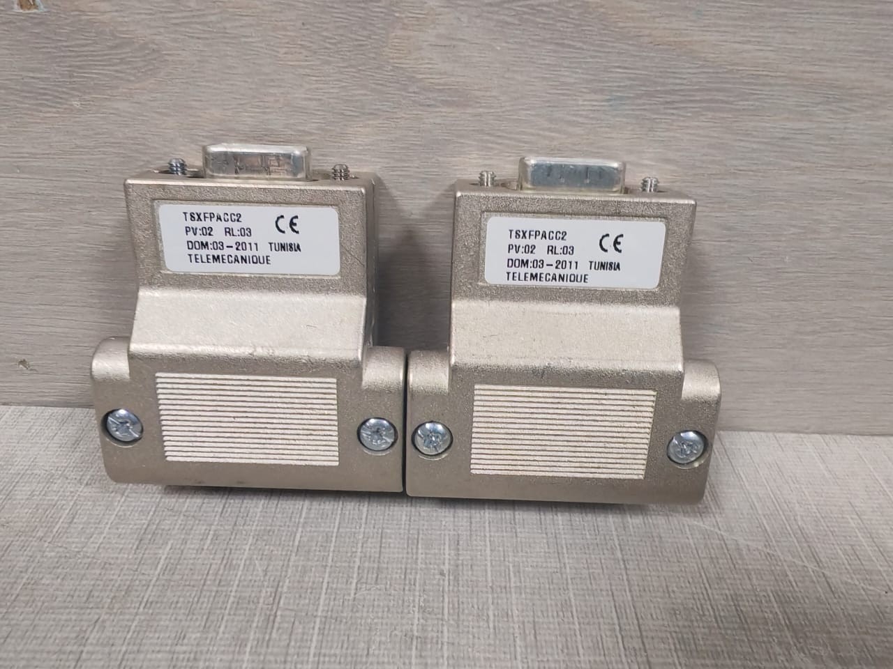 Schneider Electric PV-02 1 SET 2 PIECE TELEMECANIQUE TSXFPACC2 PV:02 RL:03 CONNECTOR 2