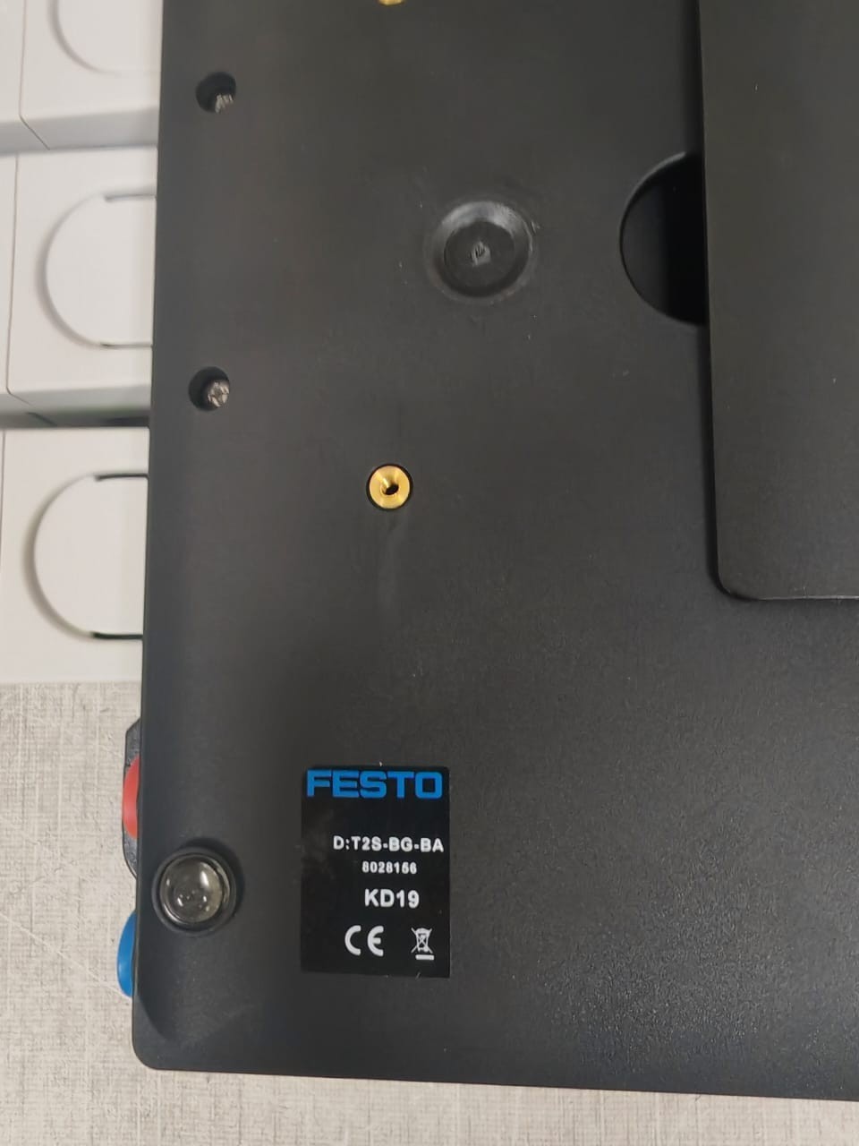 Festo KD19 FESTO TEC2SCREEN D:T2S-BG-BA 8028156 KD19 BASE AND CONNECTS 6