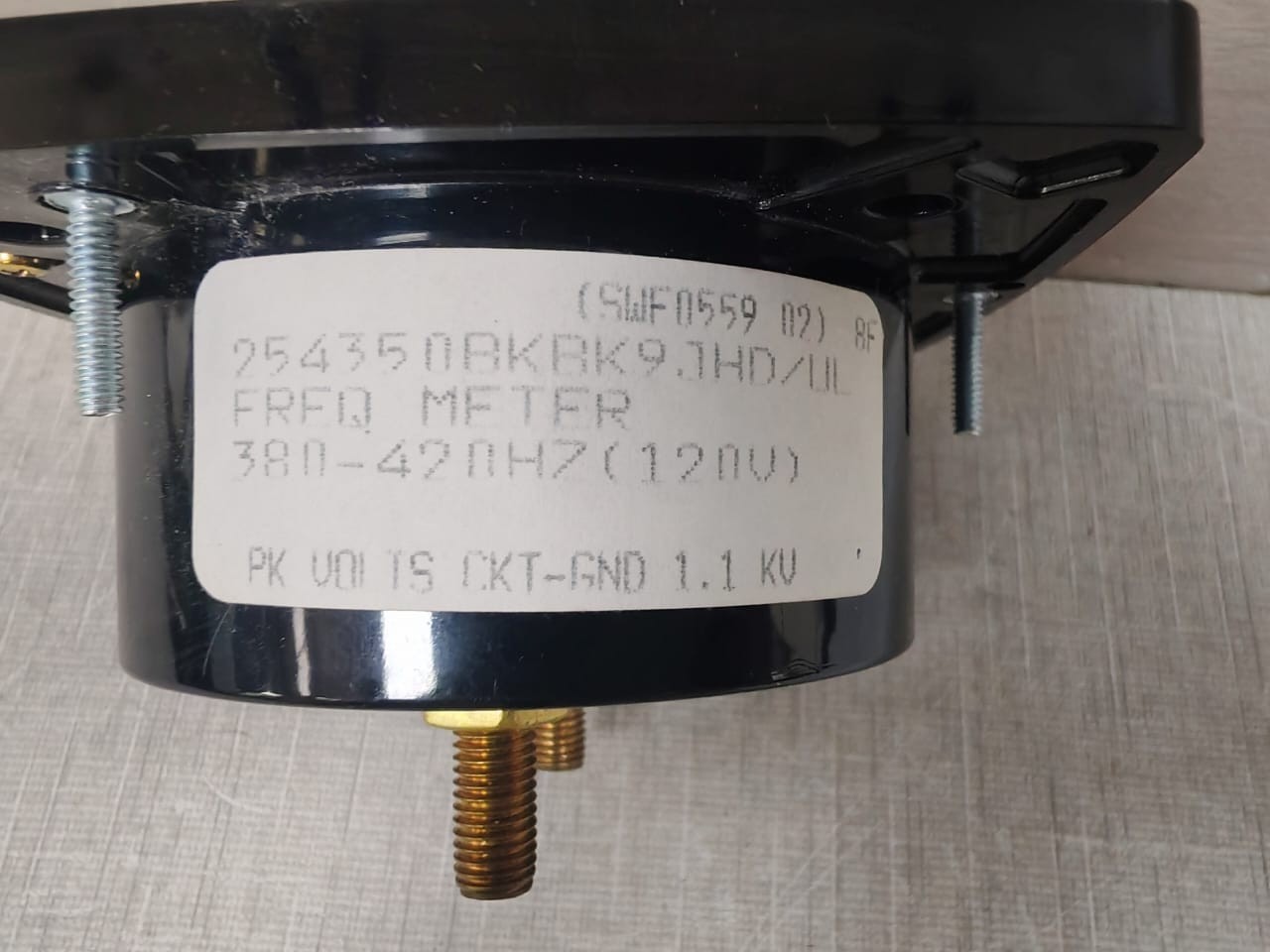 Yokogawa METER-380 YOKOGAWA 254350BKBK9JHD/UL FREQUENCY|PANEL METER 380-420HZ 120V 6