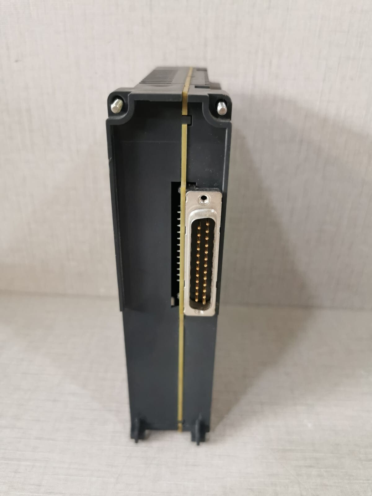 Schneider Electric MES120 Schneider Electric 59715 MES120 14 Inputs + 6 Outputs / 24-250 VDC 9