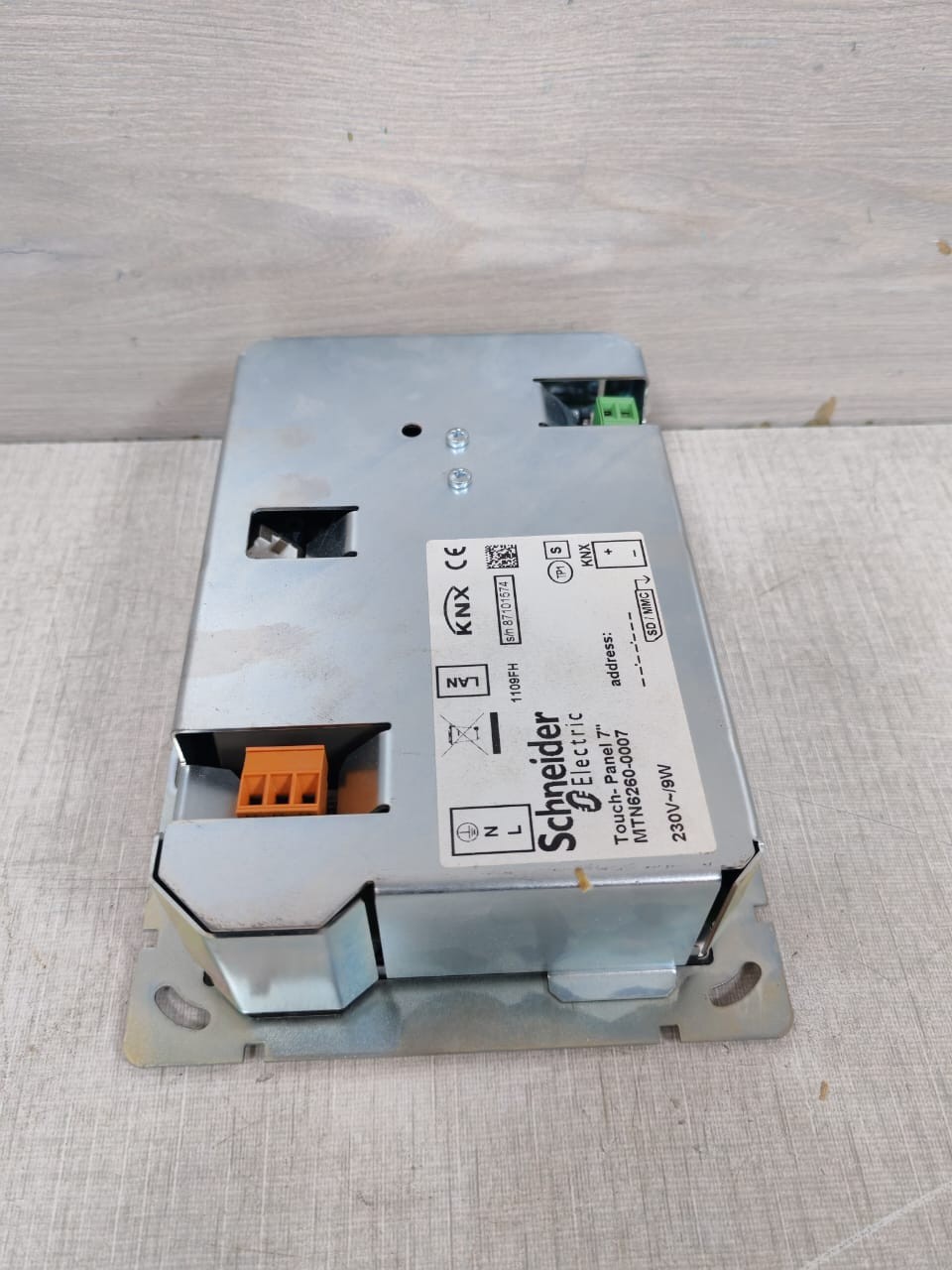 Schneider Electric MTN6260-0007 SCHNEIDER ELECTRIC MTN6260-0007 TOUCH PANEL 6" 7
