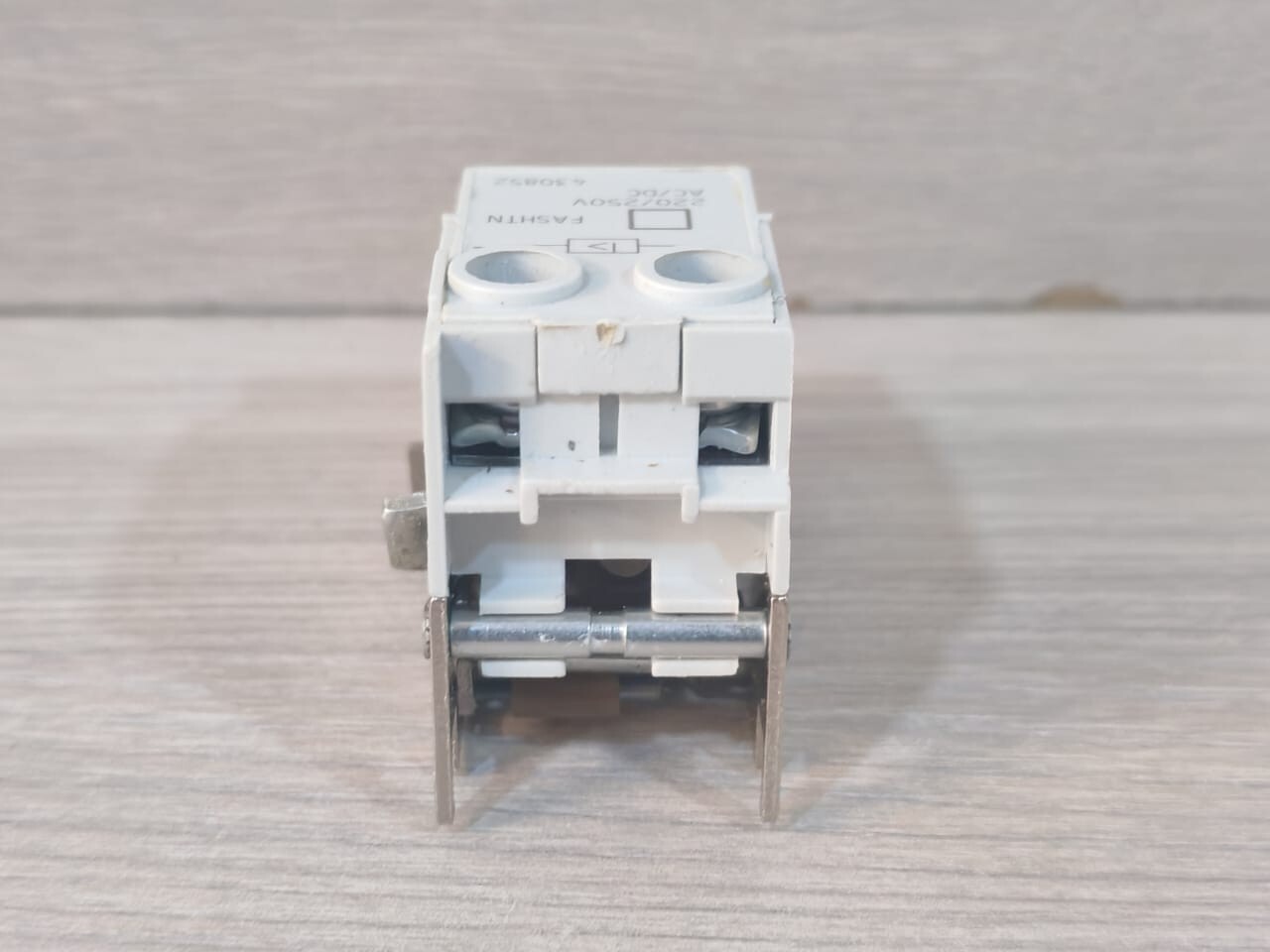 GE PLP522 FASHTN 430852 GENERAL ELECTRIC SHUNT RELAY PLP522 - WITHOUT ORIGINAL BOX 6