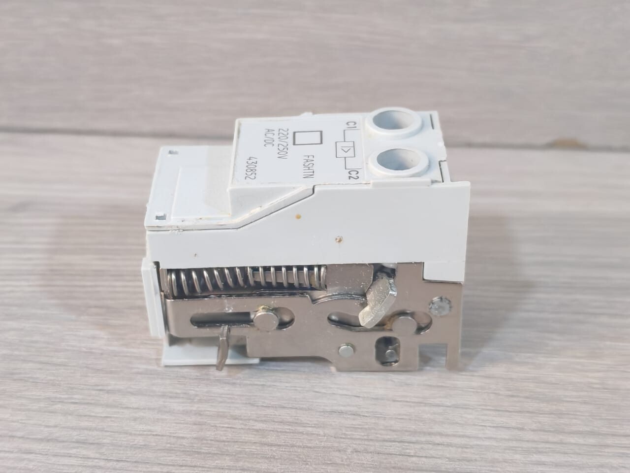 GE PLP522 FASHTN 430852 GENERAL ELECTRIC SHUNT RELAY PLP522 - WITHOUT ORIGINAL BOX 9