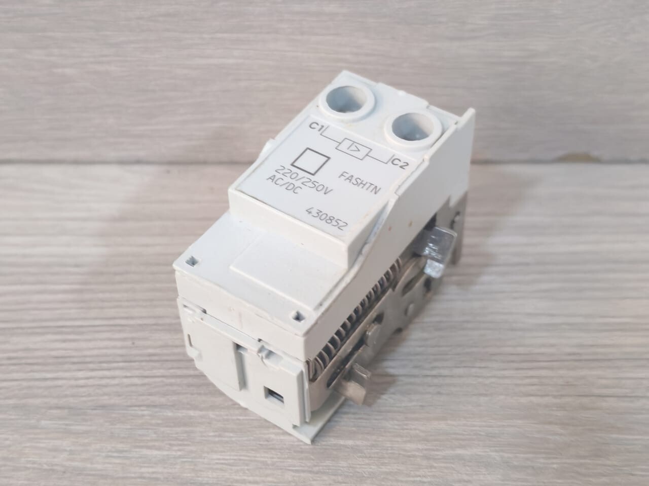GE PLP522 FASHTN 430852 GENERAL ELECTRIC SHUNT RELAY PLP522 - WITHOUT ORIGINAL BOX 10