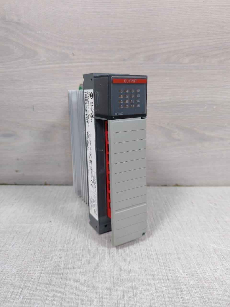 Rockwell Automation 1746-0A16 ALLEN BRADLEY SLC 500 ANALOG OUTPUT MODULE 1746-0A16 SER C 3