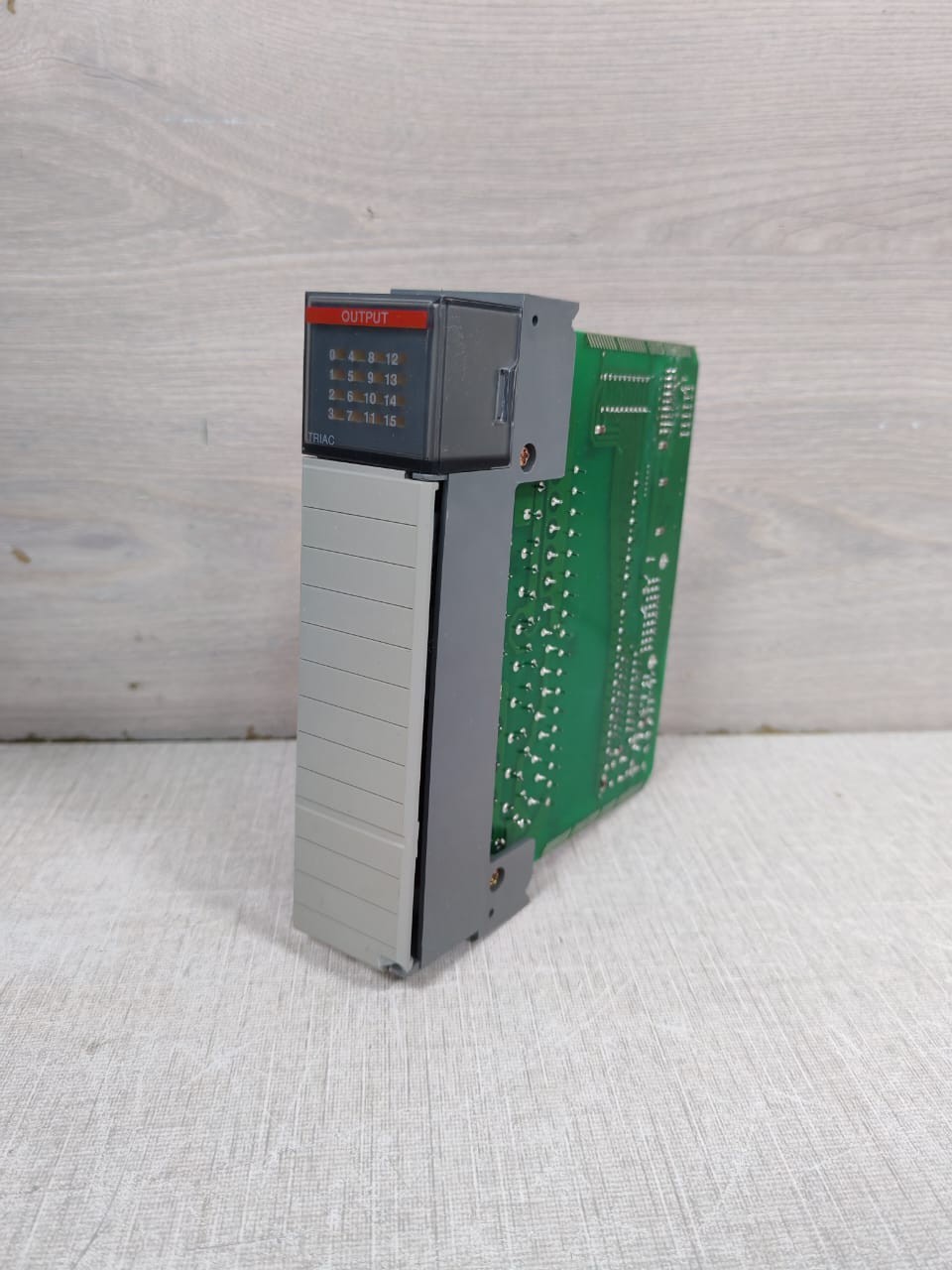 Rockwell Automation 1746-0A16 ALLEN BRADLEY SLC 500 ANALOG OUTPUT MODULE 1746-0A16 SER C 4