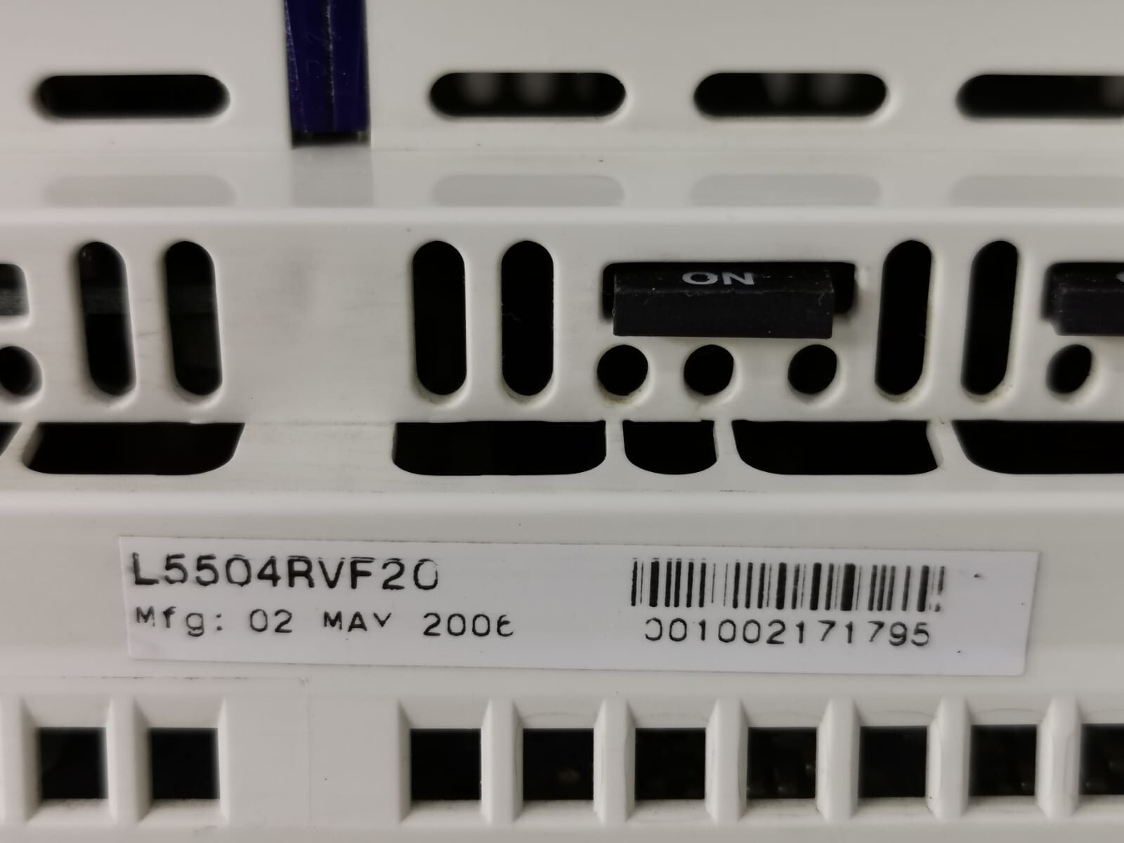 Clipsal L5504RVF20/LE5504TRVF20 CLIPSAL L5504RVF20/LE5504TRVF20 4 CHANNEL VOLTAGE FREE RELAY 7