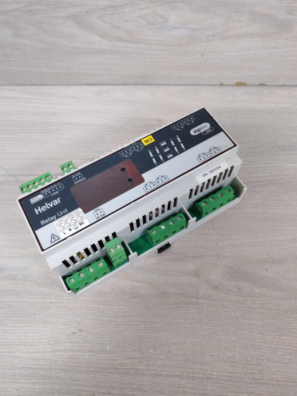 Helvar UNIT-100 HELVAR 498 B/W V1.6 REV.9 DIGIDIM RELAY UNIT 100-240VAC 5
