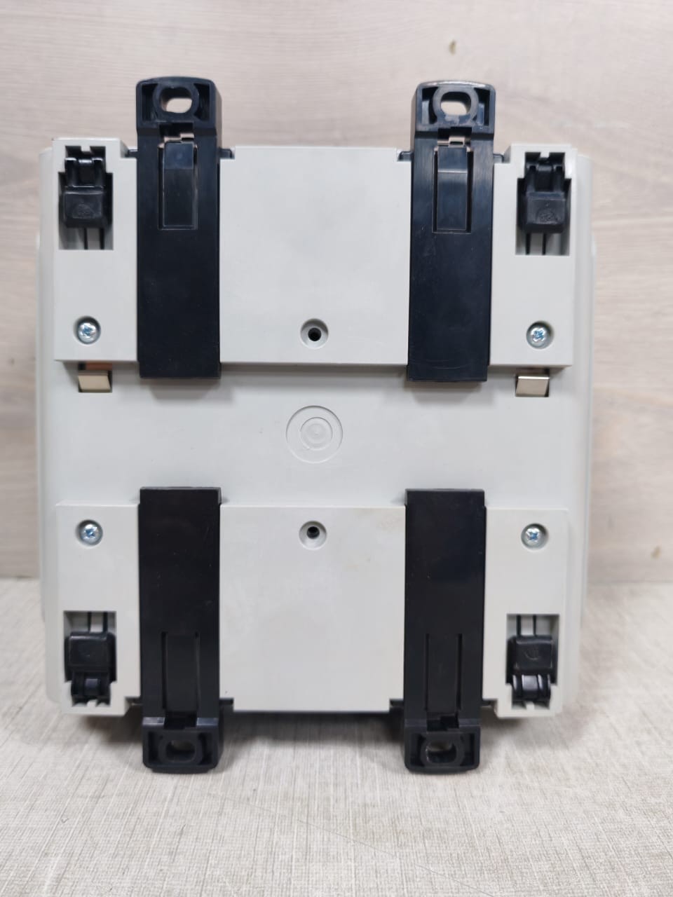Rockwell Automation 1783-MS06T ALLEN-BRADLEY STRATIX 8000 1783-MS06T PN-16205 ETHERNET MANAGED SWITCH 10