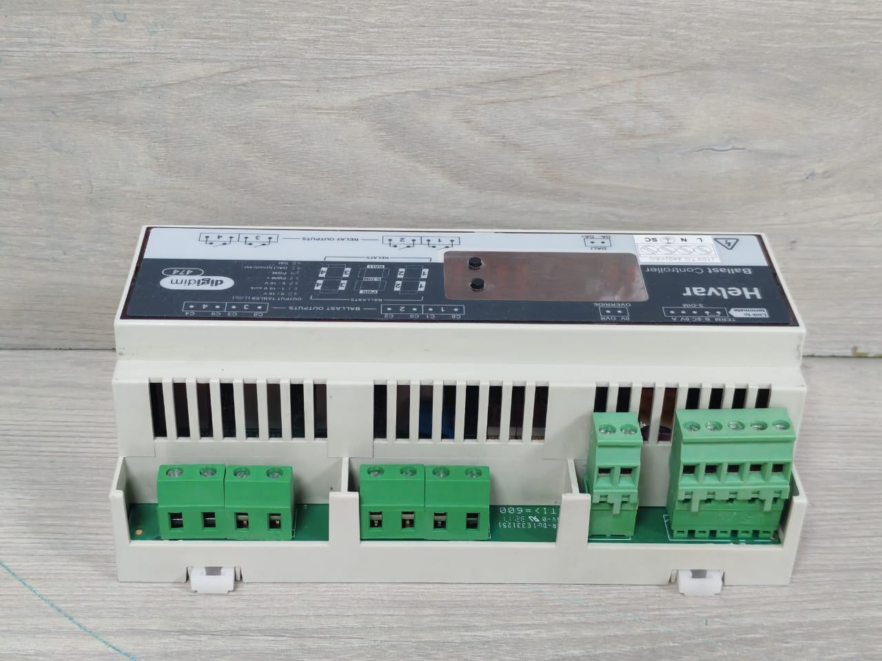 Helvar 474 Helvar 474 Ballast Controller B/W V1.60 Rev.8 100-240VAC 7