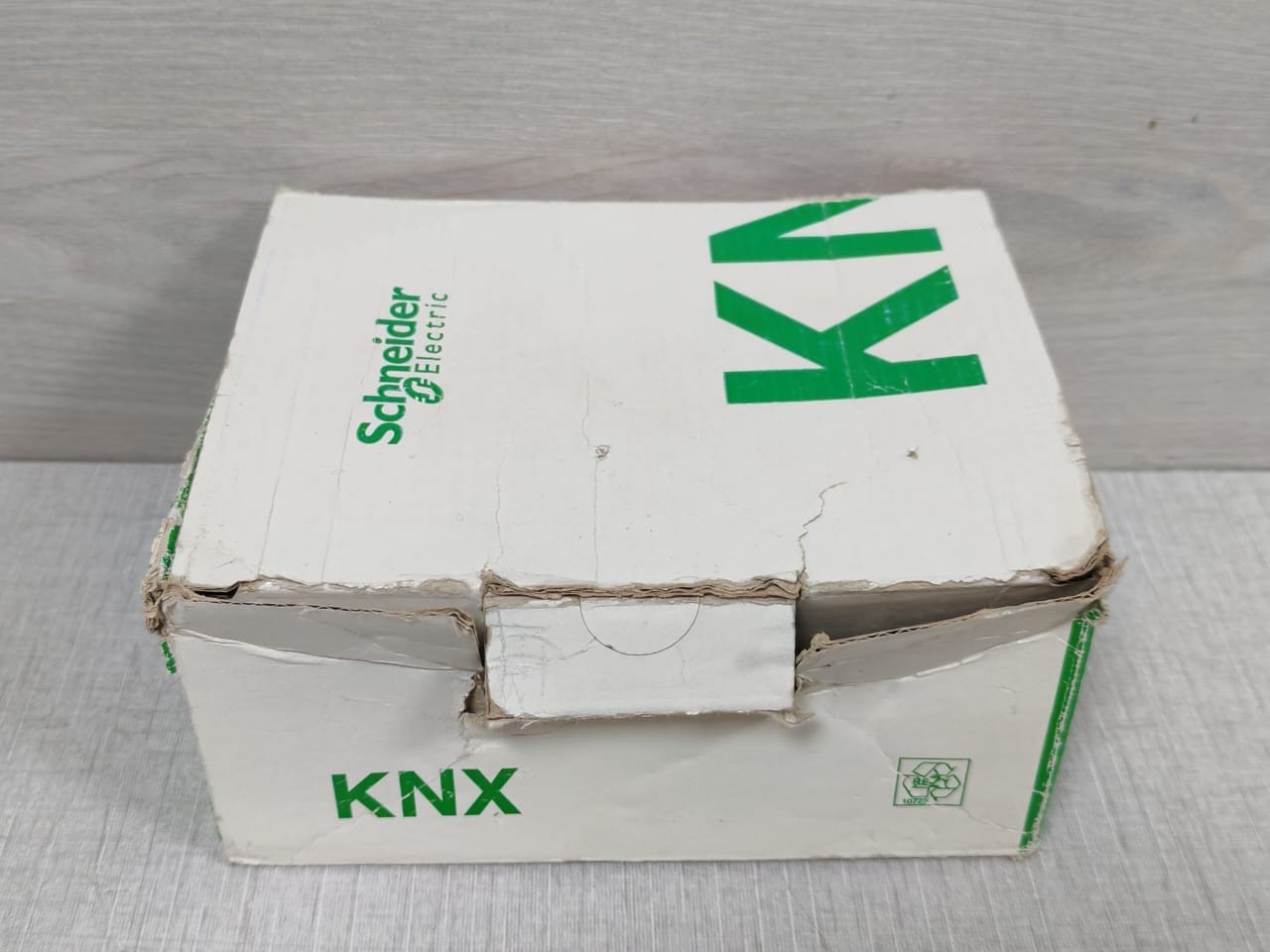 Schneider Electric MTN680191 Schneider Electric MTN680191 KNX DALI Gateway 10