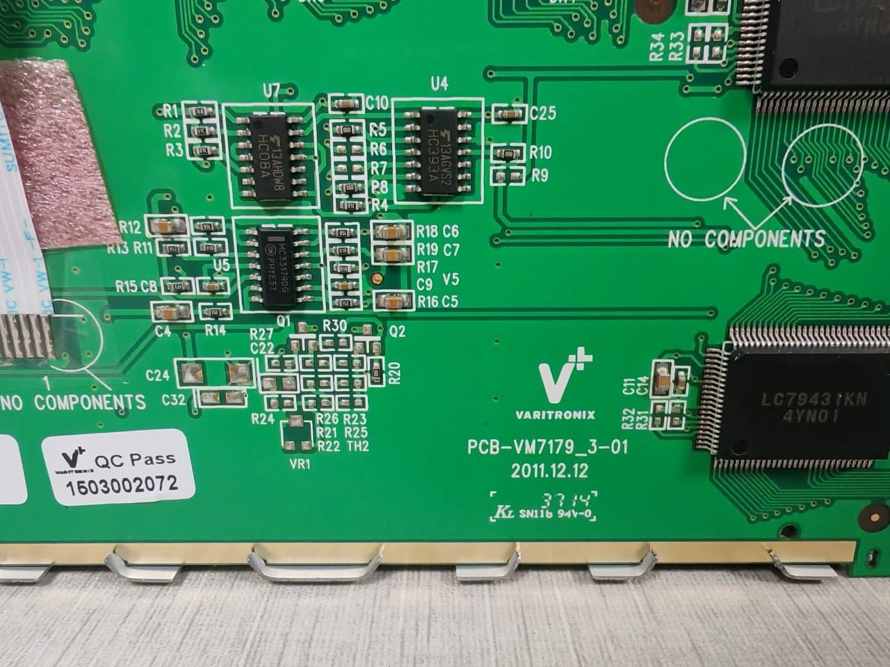 LCD PCB-VM7179_3-01 VARITRONIX PCB-VM7179_3-01 LCD DISPLAY SCREEN PANEL 4