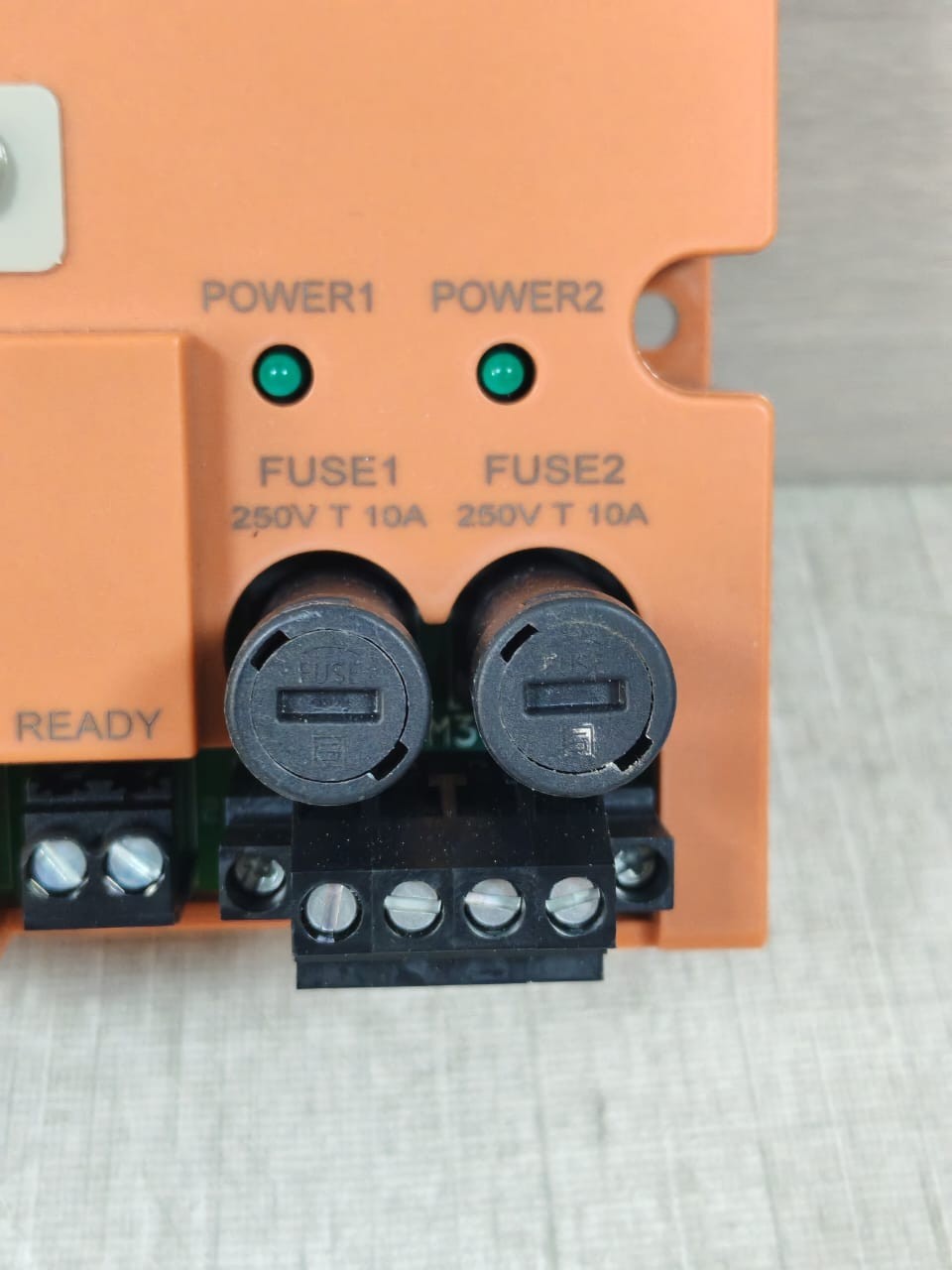 Yokogawa SBD3D-06 S2 YOKOGAWA SBD3D-06 S2 24VDC 5A TERMINAL BOX - WITH DIRTY BOX 3