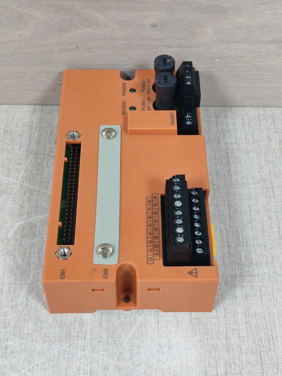 Yokogawa SBD3D-06 S2 YOKOGAWA SBD3D-06 S2 24VDC 5A TERMINAL BOX - WITH DIRTY BOX 10
