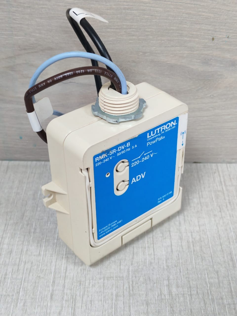 Lutron TEILE-NR: 50015168 REV.A LUTRON POWPAK RMK-5R-DV-B P/N: 50015168 REV.A 220-240V RELAY MODULE - WITH SCHM 6