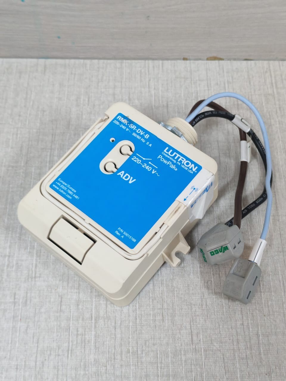 Lutron TEILE-NR: 50015168 REV.A LUTRON POWPAK RMK-5R-DV-B P/N: 50015168 REV.A 220-240V RELAY MODULE - WITH SCHM 10
