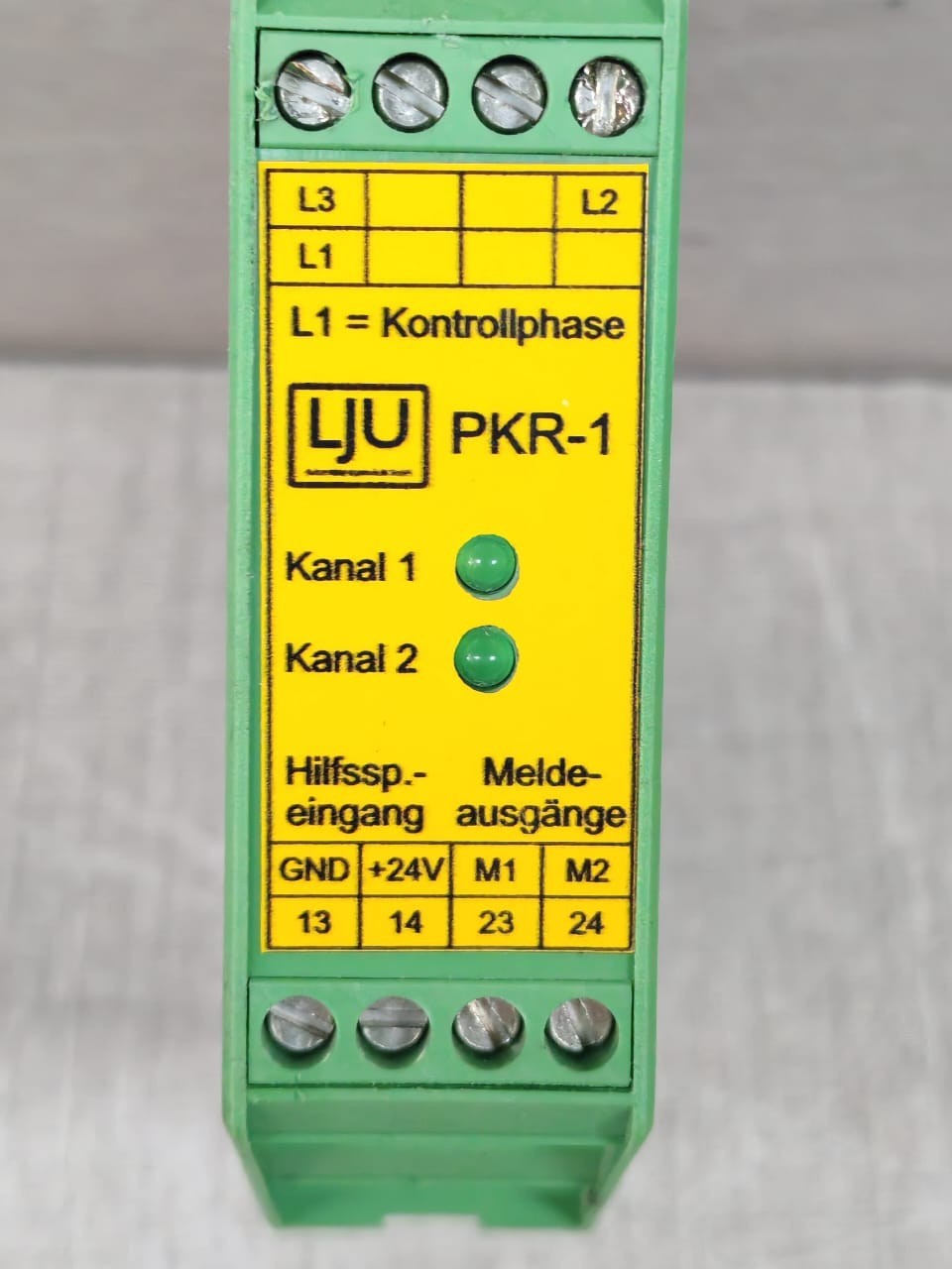 LJU Automation Technology PKR-1.1 LJU Automation Technology PKR-1.1 Safety Relay 2