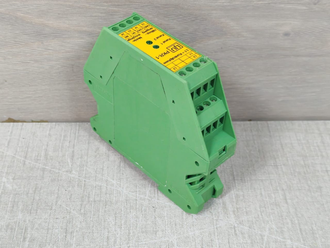 LJU Automation Technology PKR-1.1 LJU Automation Technology PKR-1.1 Safety Relay 7