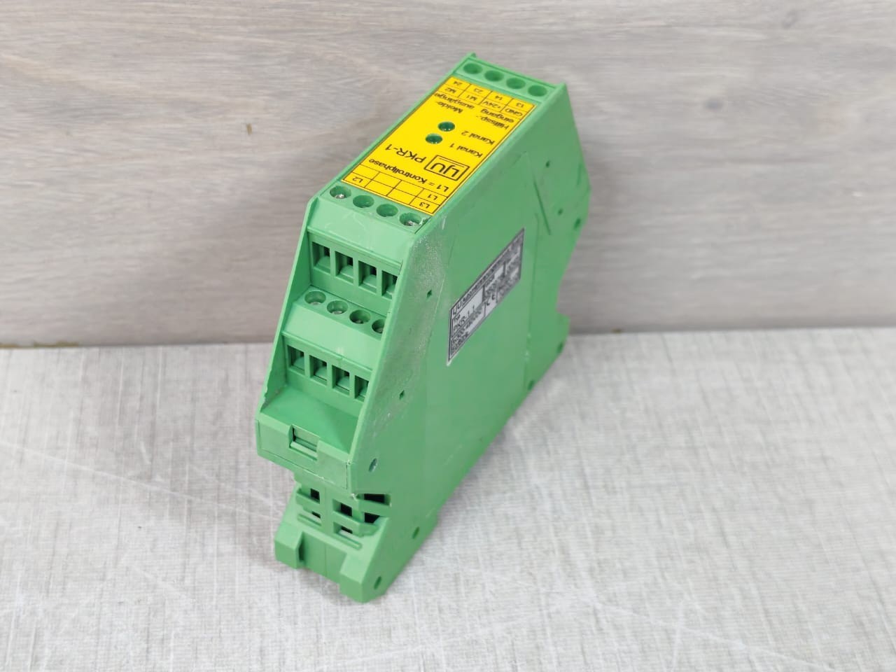 LJU Automation Technology PKR-1.1 LJU Automation Technology PKR-1.1 Safety Relay 8