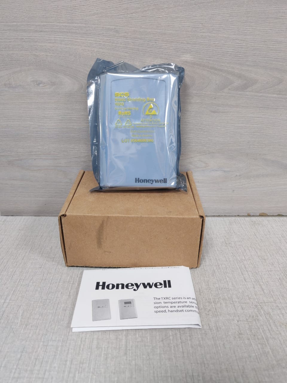 Honeywell HTXRC12A2 HONEYWELL HTXRC12A2 TEMPERATURE TRANS.ROOM CONT. 4-20mA-W 2