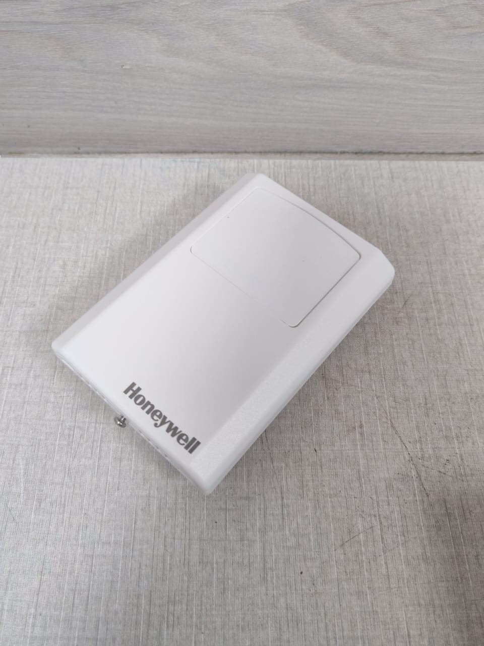 Honeywell HTXRC12A2 HONEYWELL HTXRC12A2 TEMPERATURE TRANS.ROOM CONT. 4-20mA-W 5