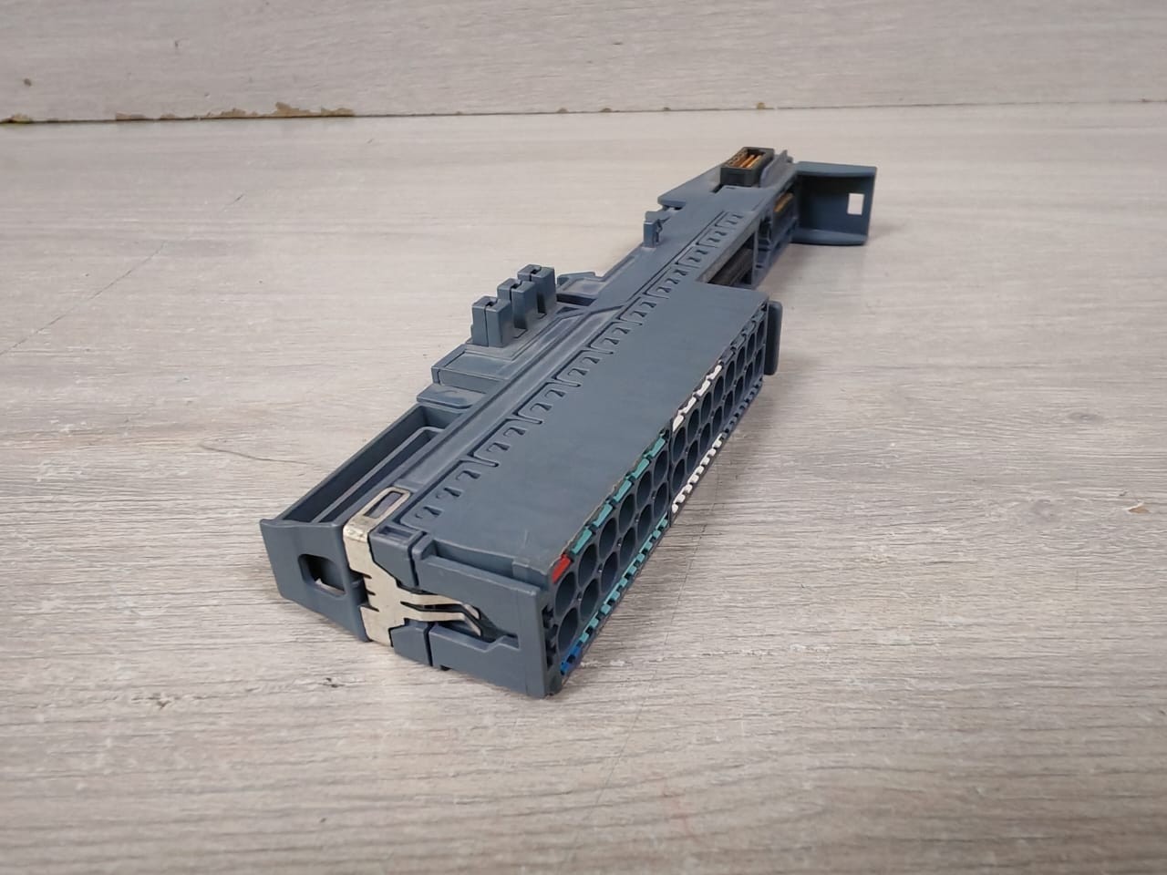 Siemens 6AG1193-6BP20-7BA0 Siemens SIPLUS ET 200SP 6AG1193-6BP20-7BA0 Supply 24VDC 5