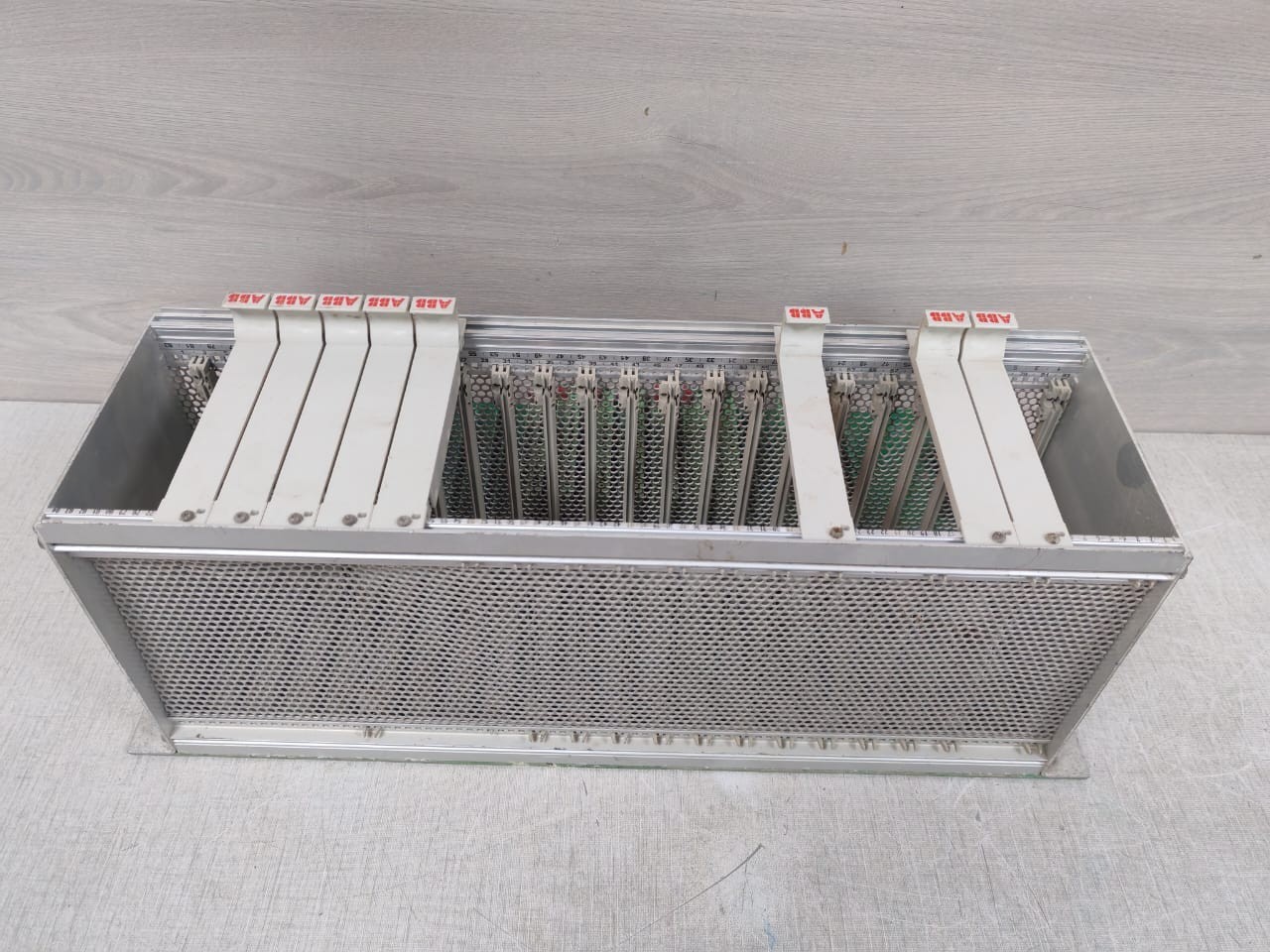 ABB 1KGT022111R42 ABB RACK 1KGT022111R42 - RACK ONLY 8