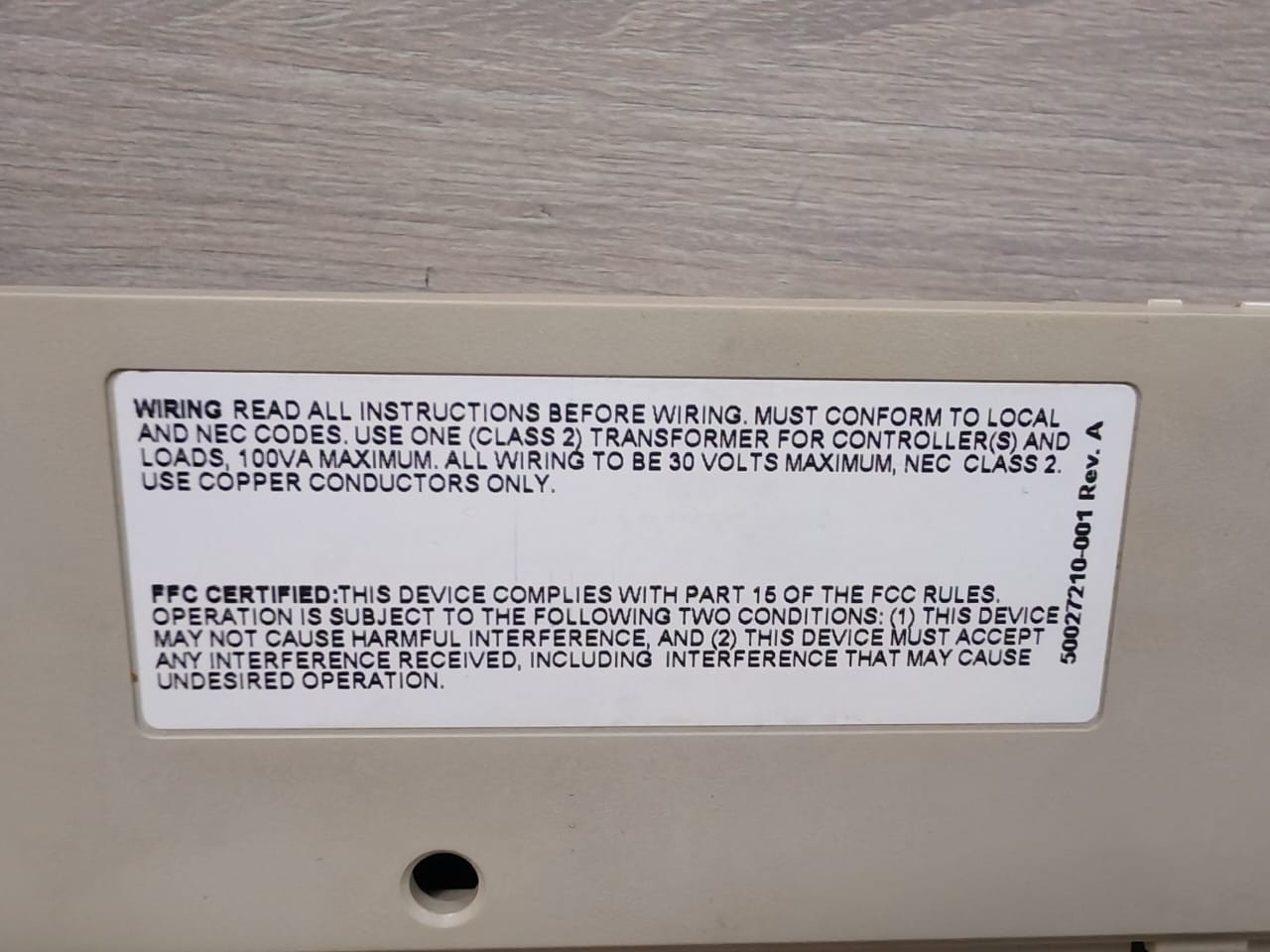 ALERTON 50027210-001 ALERTON VAVIH-SD VAV CONTROLLER WITH ACTUATOR 50027210-001 REV.A 7