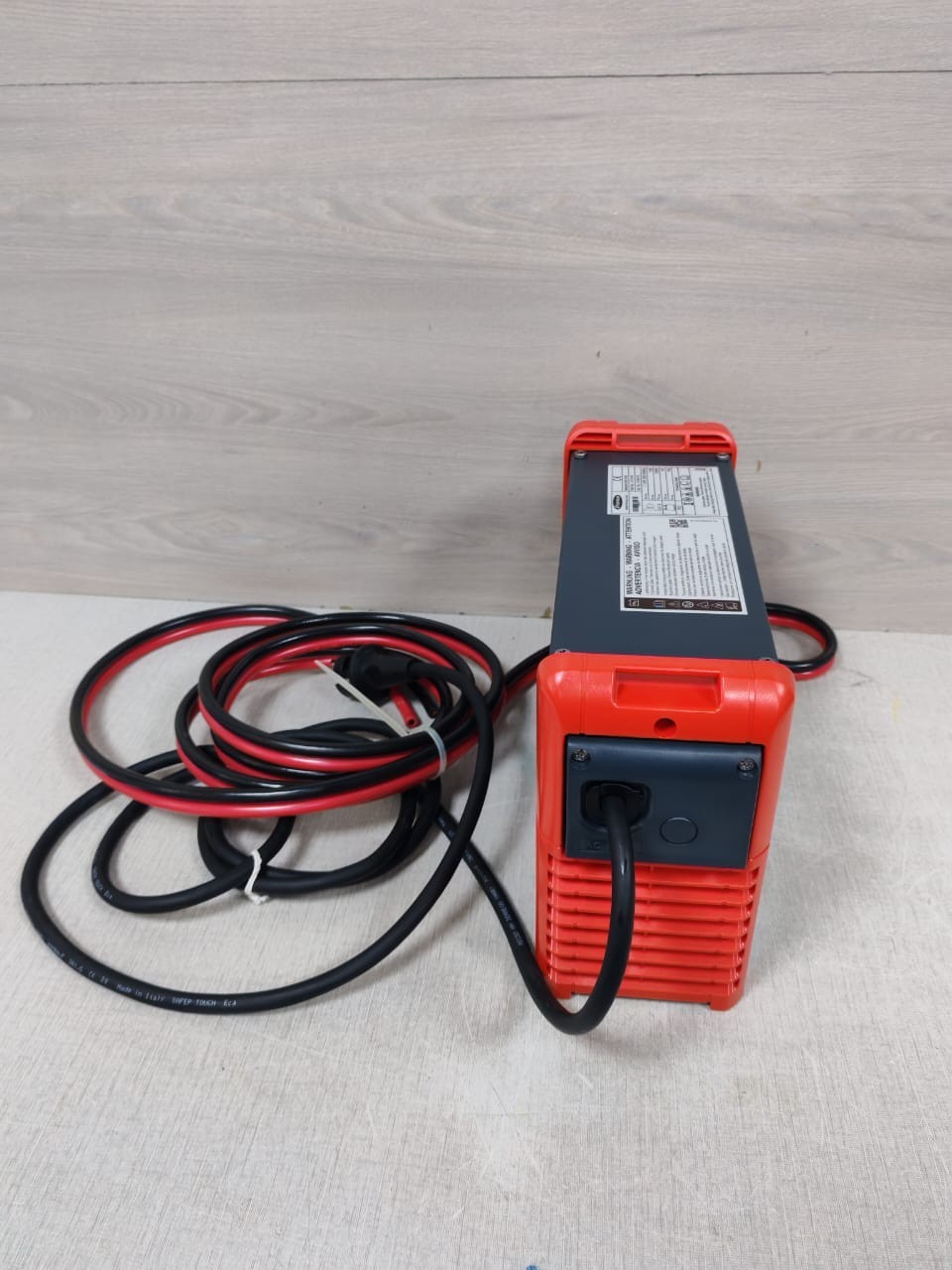 Fronius SELECTIVA 2050 Fronius Selectiva 2050 2KW Battery Charger 4,010,461 3