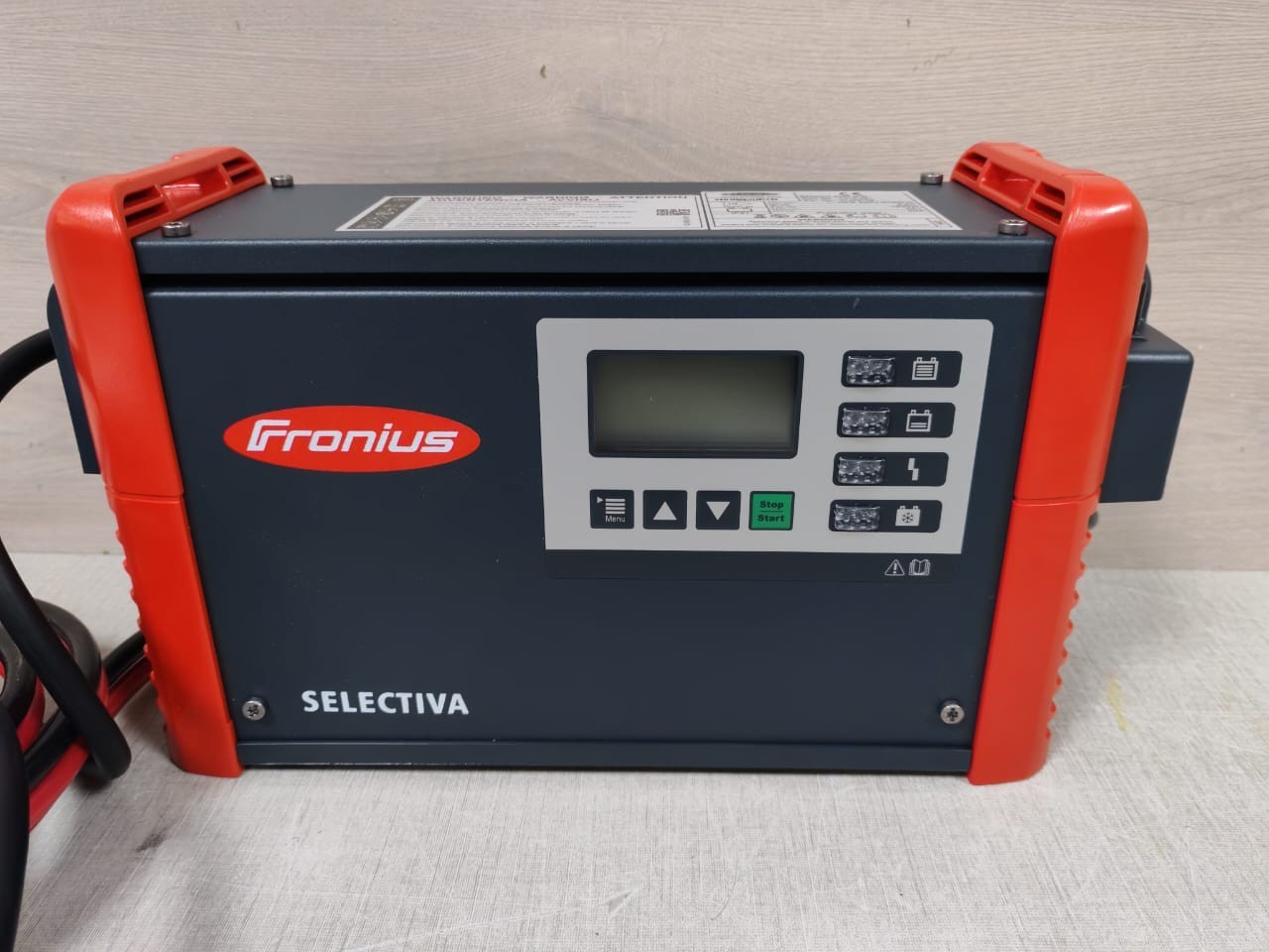 Fronius SELECTIVA 2050 Fronius Selectiva 2050 2KW Battery Charger 4,010,461 9