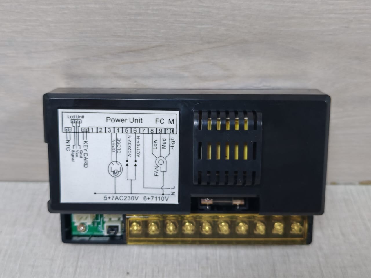 Zicon Controls ZTC8800 Zicon Controls ZTC8800 Power Unit 2