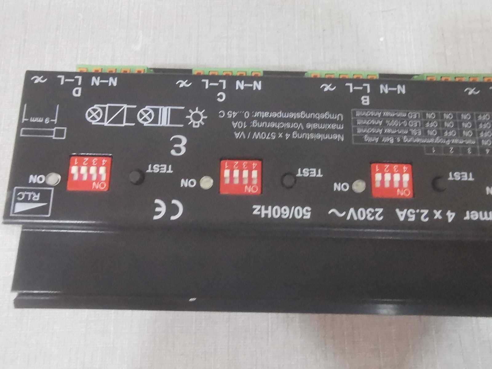 Varintens UDK-04-10 Varintens UDK-04-10 (KNX) Universal Dimmer 4