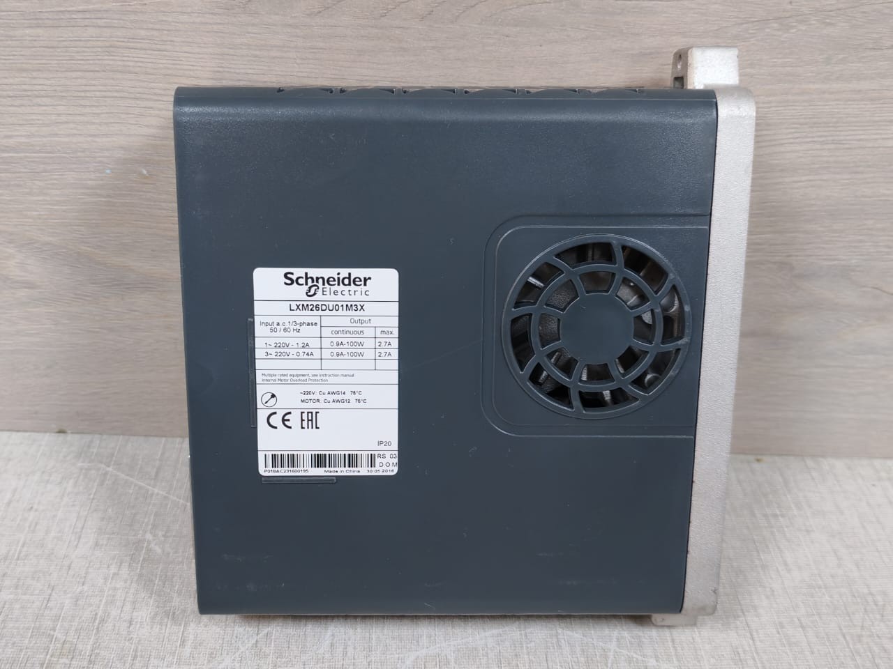 Schneider Electric LXM26DU01M3X Schneider Electric LXM26DU01M3X Motion Servo Drive-Lexium 26-230V 0.9A 100W 7