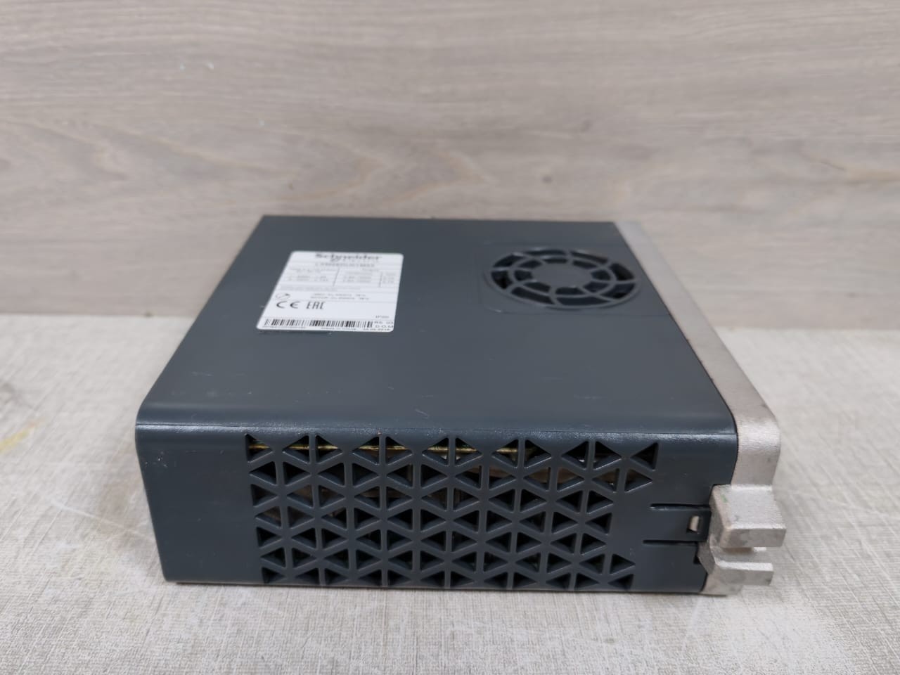Schneider Electric LXM26DU01M3X Schneider Electric LXM26DU01M3X Motion Servo Drive-Lexium 26-230V 0.9A 100W 10