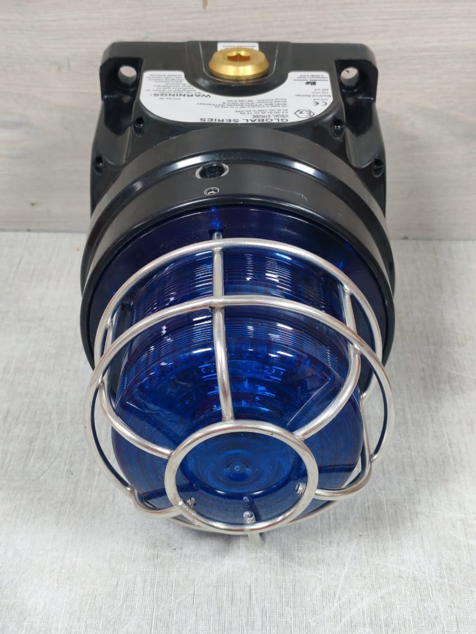 Federal Signal G-STR-120-D-B FEDERAL SIGNAL G-STR-120-D-B VISUAL STROBE 120V BLUE 6
