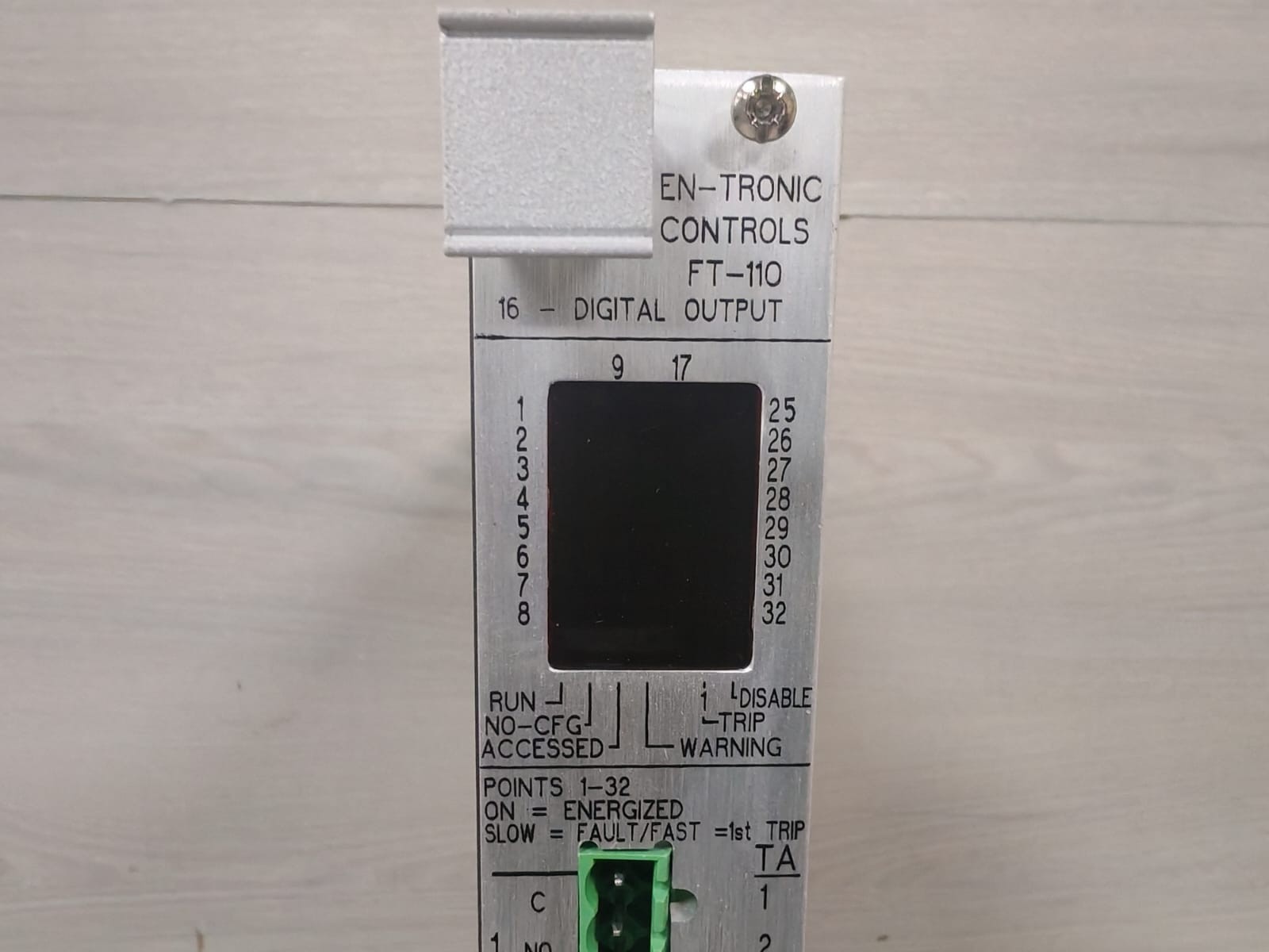 EN-TRONIC CONTROLS ZE544-110A-200/3 EN-TRONIC CONTROLS FT-110 ZE544-110A-200/3 16-Digital Output 3
