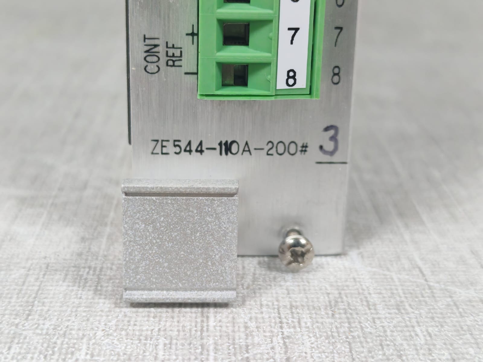 EN-TRONIC CONTROLS ZE544-110A-200/3 EN-TRONIC CONTROLS FT-110 ZE544-110A-200/3 16-Digital Output 4