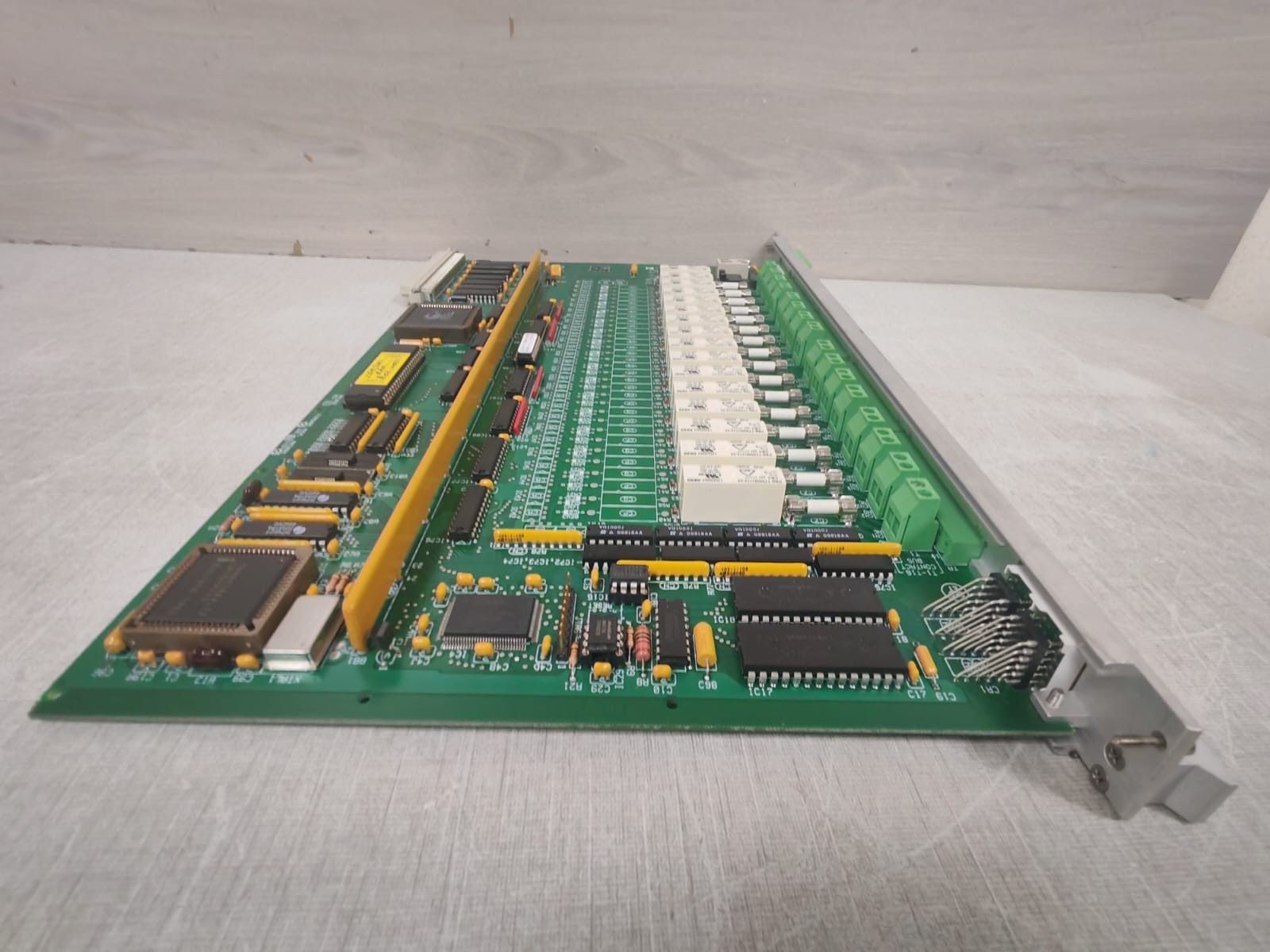 EN-TRONIC CONTROLS ZE544-110A-200/3 EN-TRONIC CONTROLS FT-110 ZE544-110A-200/3 16-Digital Output 7
