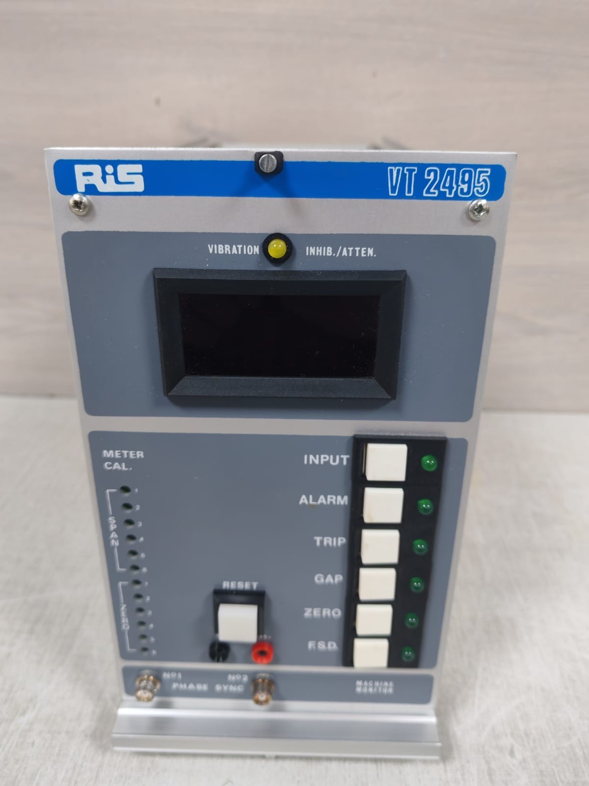 ROCHESTER INSTRUMENT VT-2495 ROCHESTER INSTRUMENT VT-2495 VIBRATION MONITOR 2