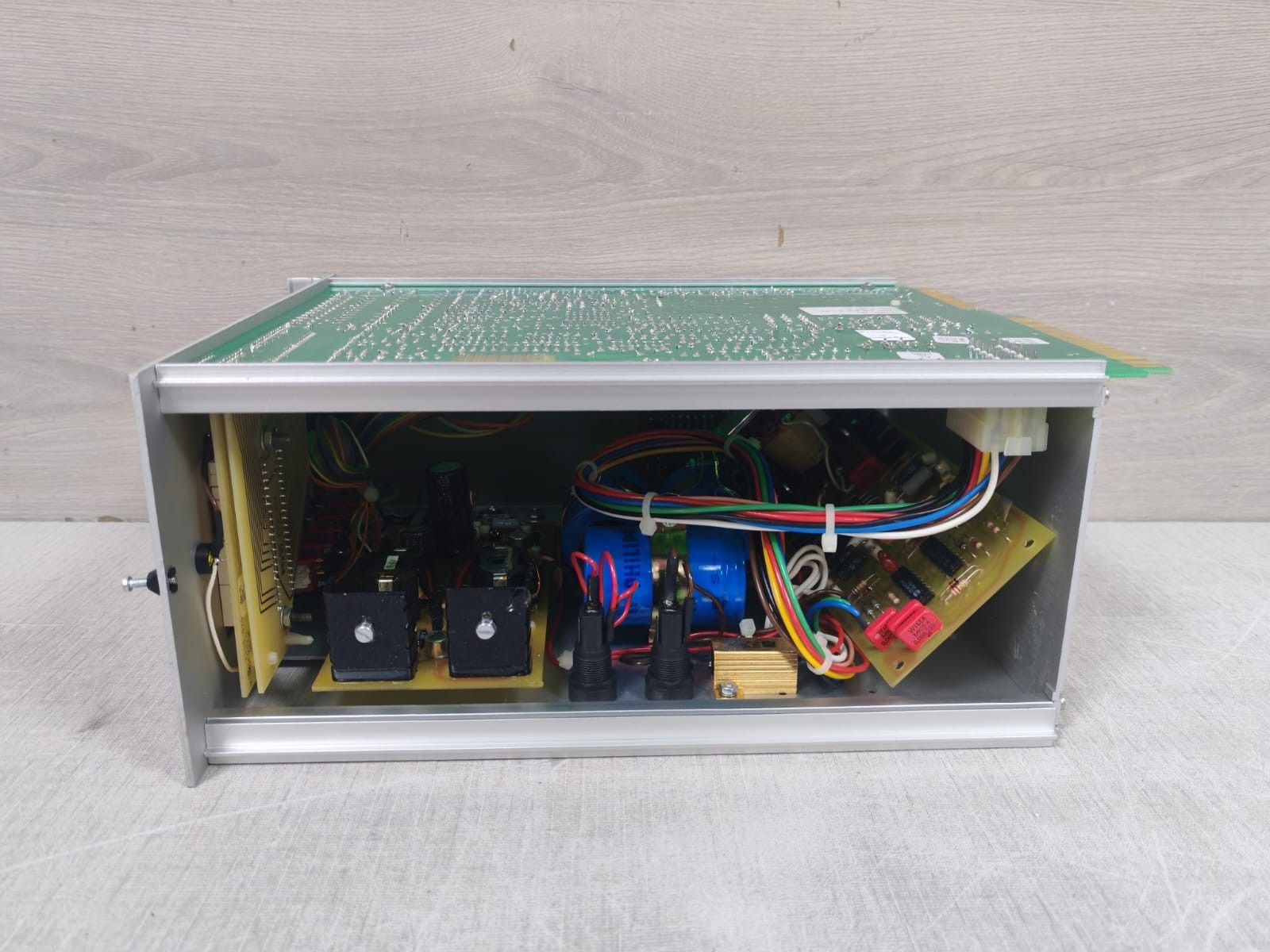 ROCHESTER INSTRUMENT VT-2495 ROCHESTER INSTRUMENT VT-2495 VIBRATION MONITOR 8