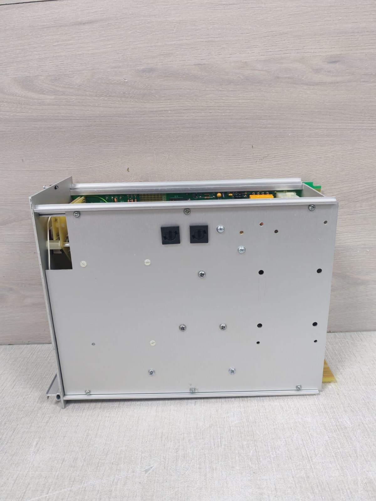 ROCHESTER INSTRUMENT VT-2495 ROCHESTER INSTRUMENT VT-2495 VIBRATION MONITOR 9