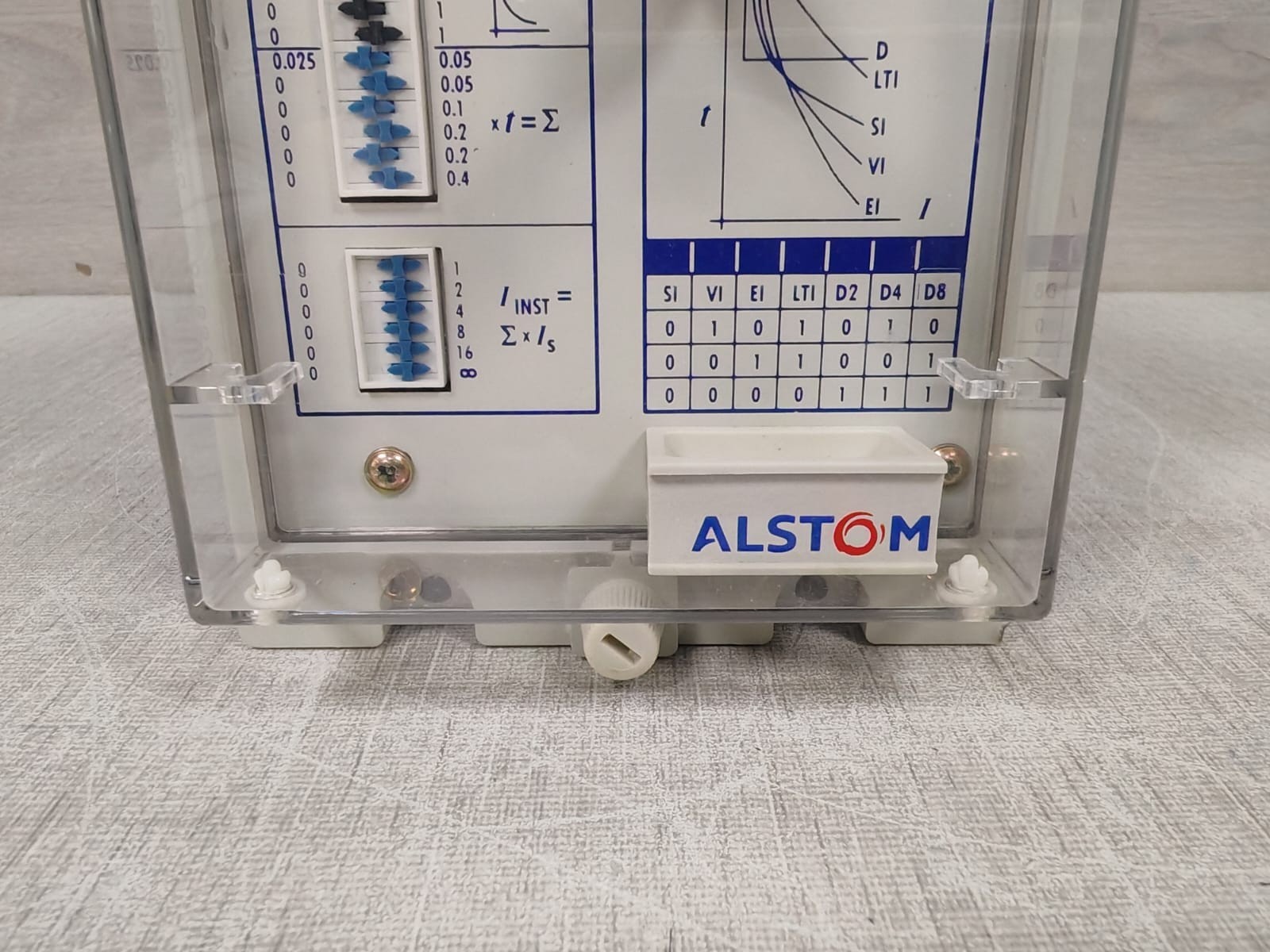 ALSTOM MCGG22L1CD1003E Alstom MCGG MCGG22L1CD1003E 1032884/04/04 Overcurrent Relay 100 250V 4