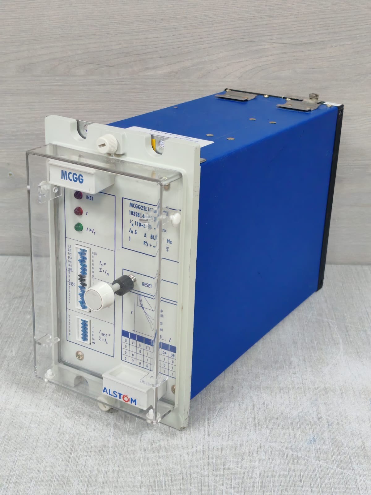ALSTOM MCGG22L1CD1003E Alstom MCGG MCGG22L1CD1003E 1032884/04/04 Overcurrent Relay 100 250V 6