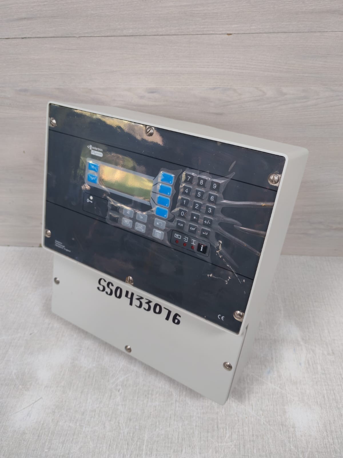 SOLATRON 7950AA V.1020Iss.1 SOLATRON 7950AA V.1020Iss.1 SIGNAL CONVERTER FLOW TRANSMITTER 4