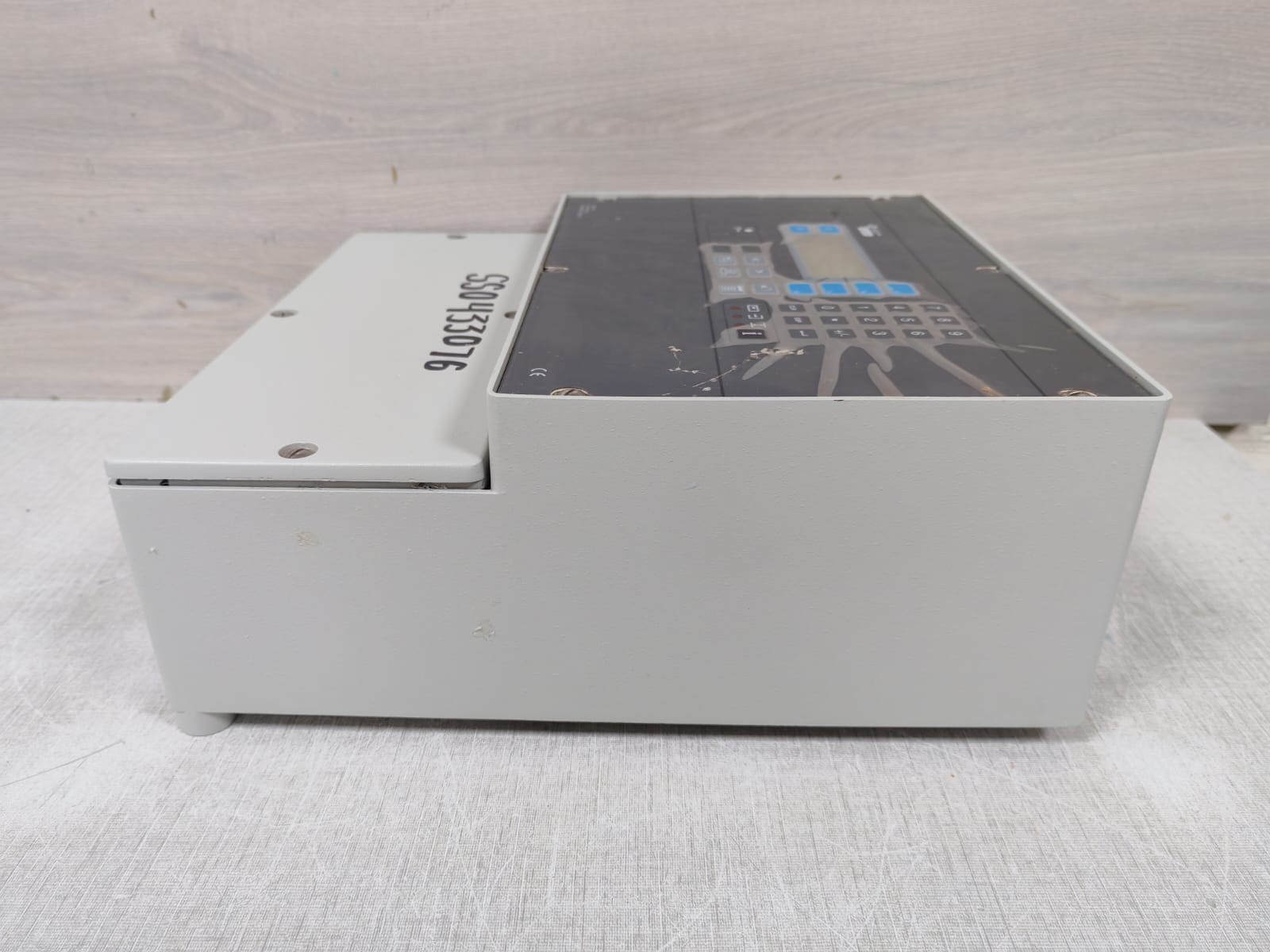 SOLATRON 7950AA V.1020Iss.1 SOLATRON 7950AA V.1020Iss.1 SIGNAL CONVERTER FLOW TRANSMITTER 9
