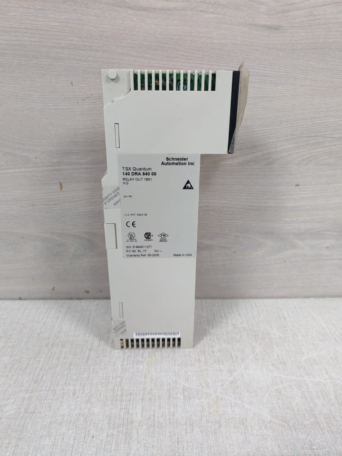 Schneider Electric 140DRA84000 SCHNEIDER AUTOMATION TSX QUANTUM 140DRA84000 RELAY OUT 16X1 -NEW W/ FILTHY BOX 8