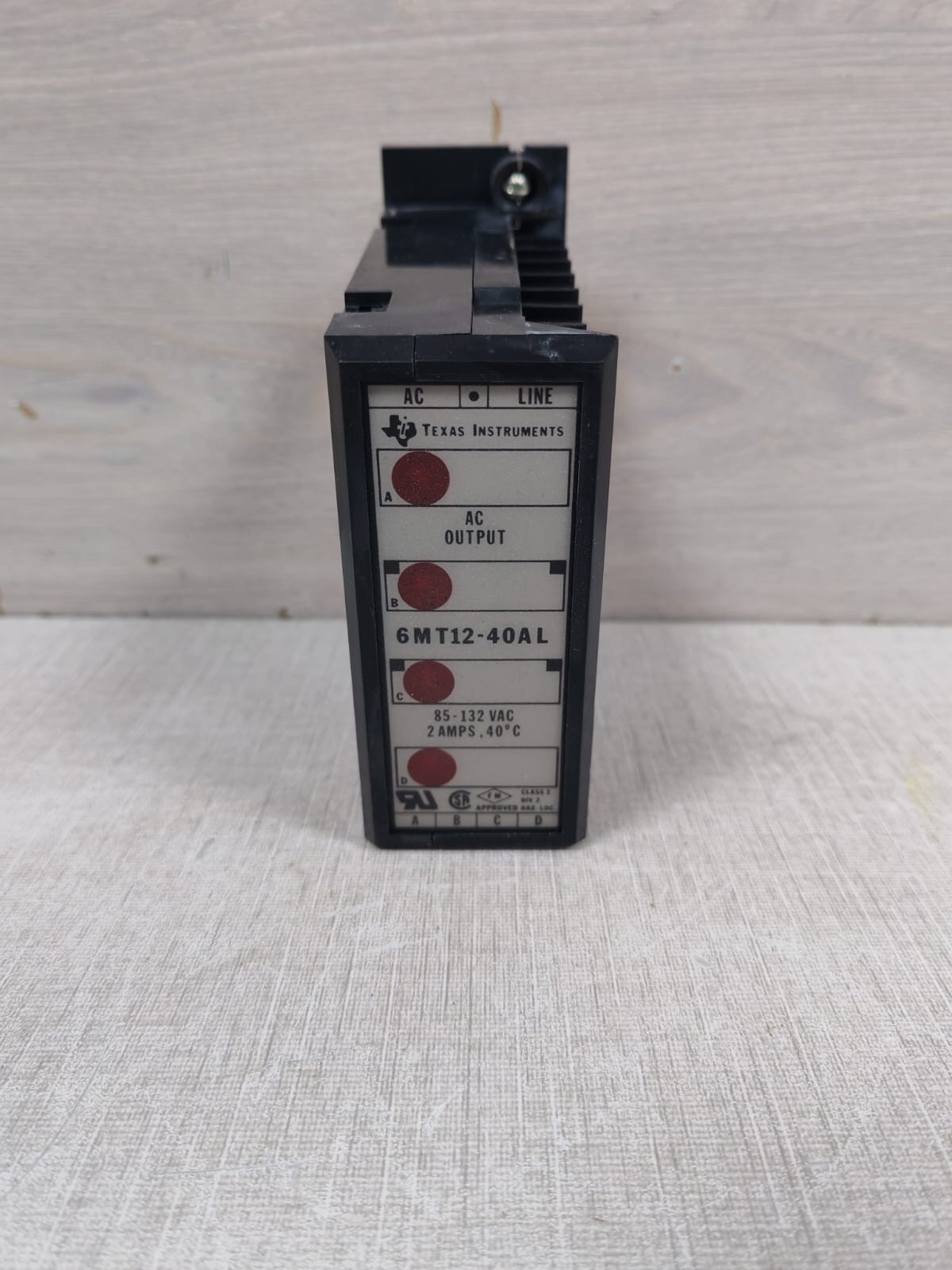 Texas Instruments 6MT12-40AL TEXAS INSTRUMENTS 6MT12-40AL OUTPUT MODULE 2