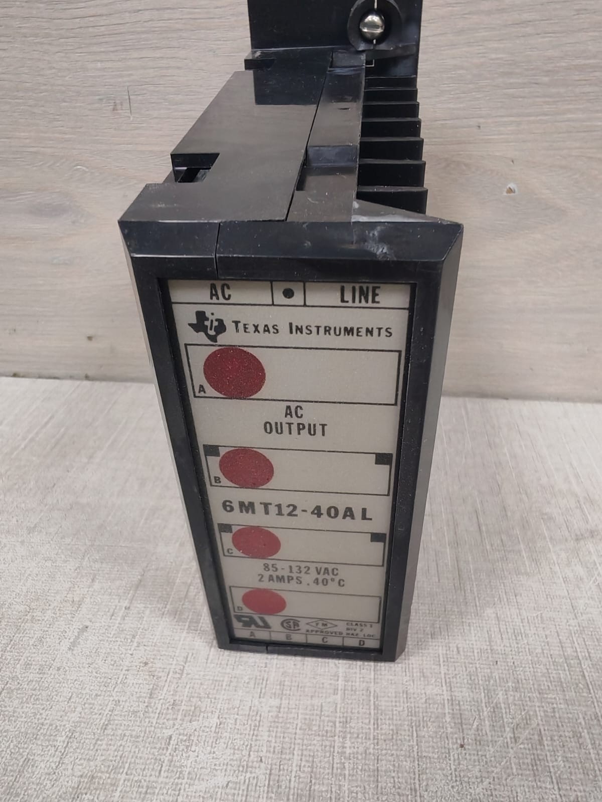 Texas Instruments 6MT12-40AL TEXAS INSTRUMENTS 6MT12-40AL OUTPUT MODULE 3