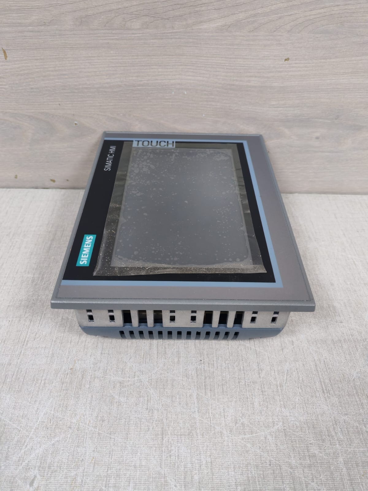 Siemens 6AV2-124-0GC01-0AX0 SIEMENS SIMATIC HMI TP700 COMFORT 6AV2-124-0GC01-0AX0 COMFORT PANEL 9