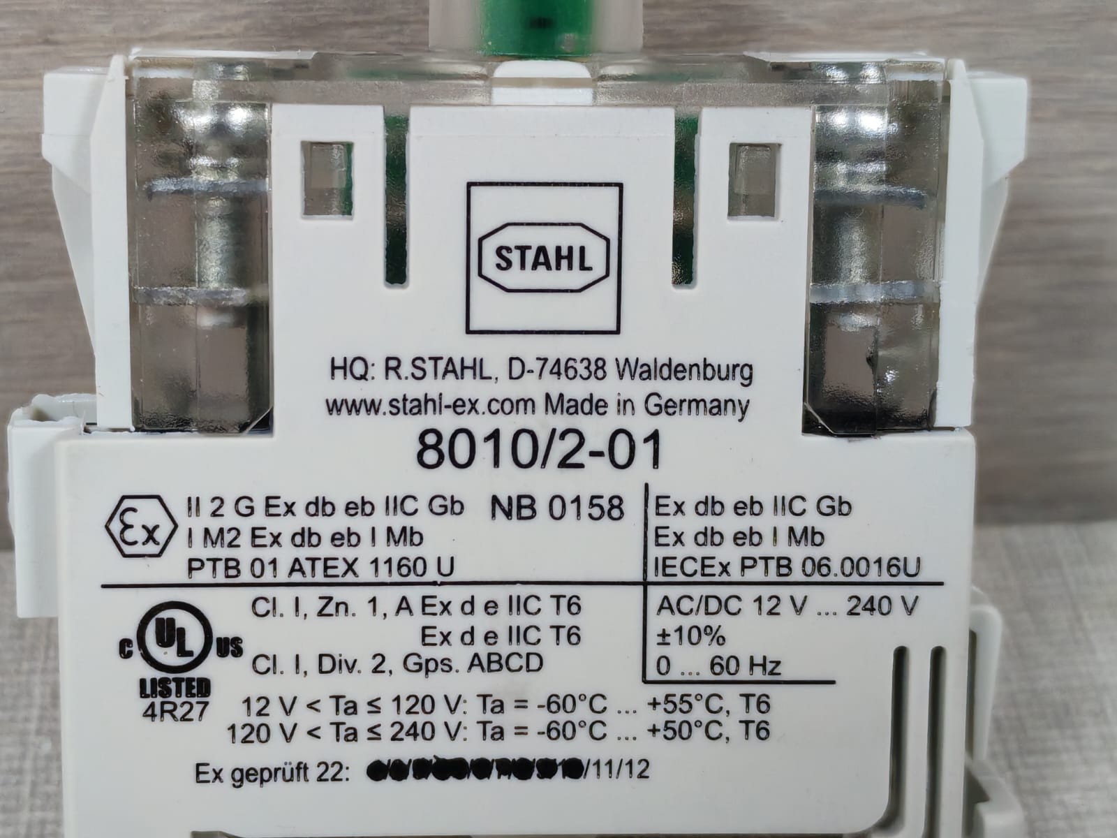 Stahl 8010/2-01 Stahl 8010/2-01 Led Indicator Light with 8602C3-054-B Actuator Pushbutton 4